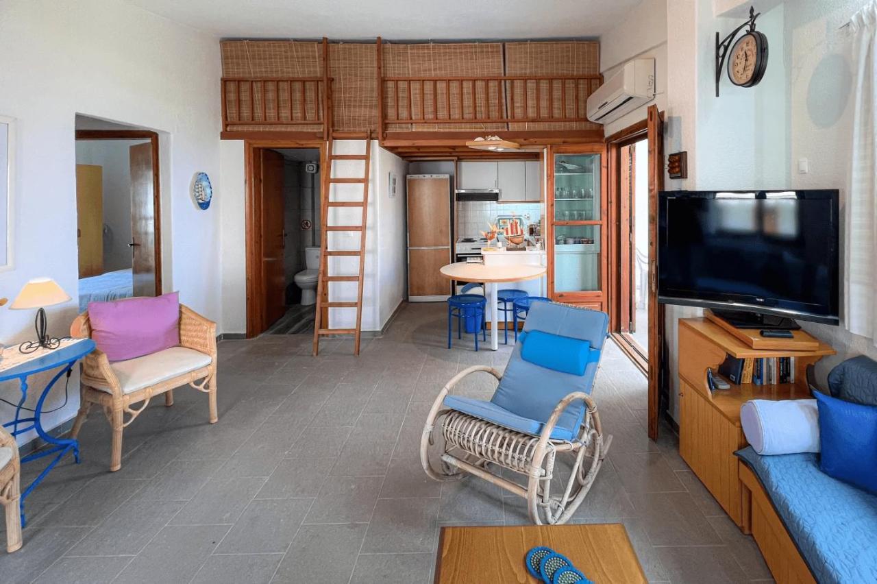Seahouse With View Apartamento Psakoudia Exterior foto